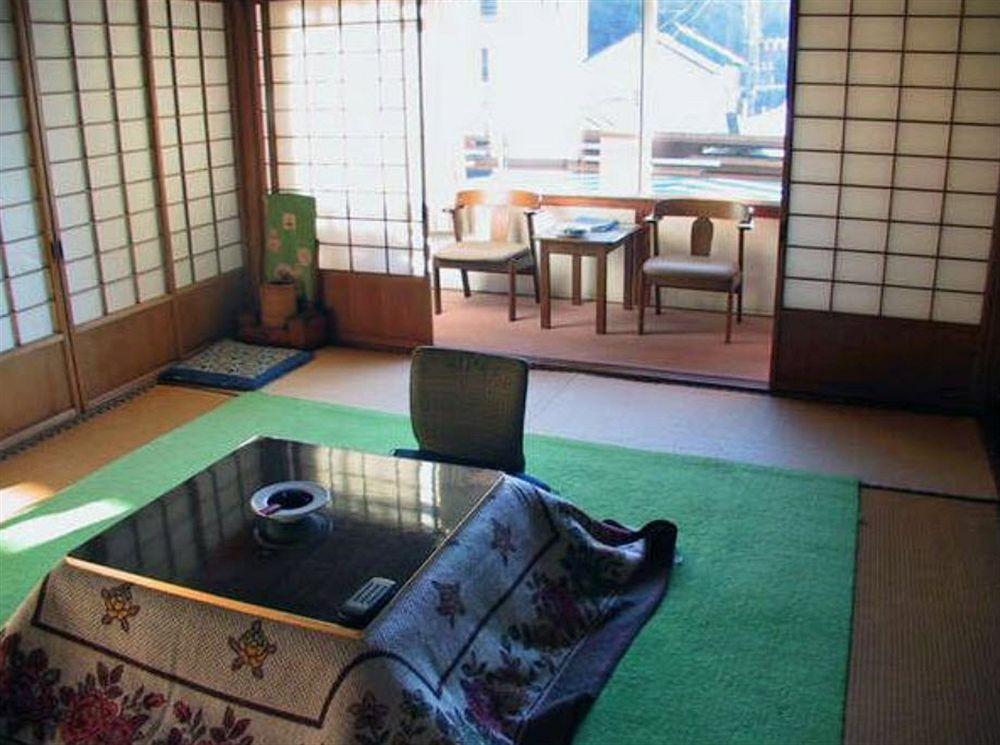 Yumoto Ryokan Yamanouchi  Bagian luar foto